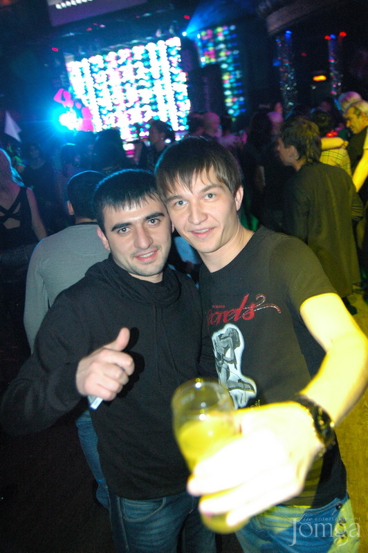 Фотография с DJ Дан в Батыр