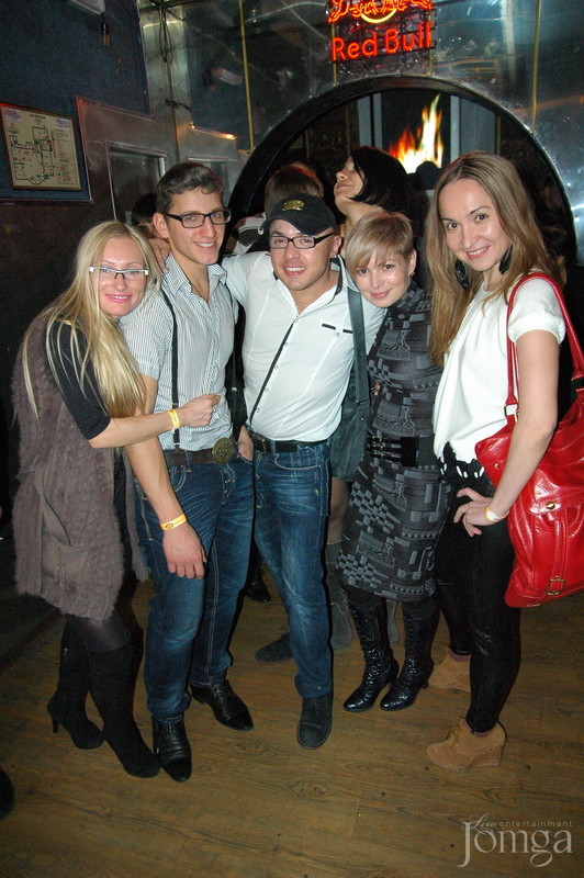 Фотография с DJ Дан в Батыр