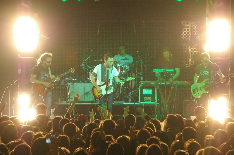 Фотография с Концерт группы Звери в Батыр