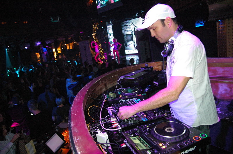 Фотография с ЛЮБОВЬ ВНЕ ВРЕМЕНИ в Батыр