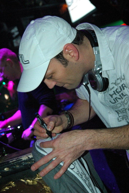 Фотография с ЛЮБОВЬ ВНЕ ВРЕМЕНИ в Батыр