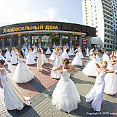 Парад невест 2012 фото 11
