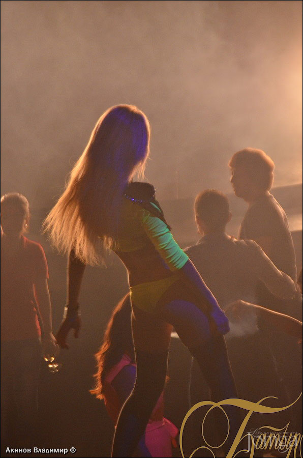 Фотография с ТАНЦУЙ И ПОВИНУЙСЯ! в Батыр