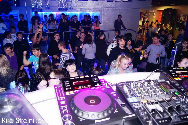 Фотография с Один год проекту "CANDY SHOP"! СПЕЦ. ГОСТЬ — DJ HАM (г. Казань) в Пятерочка