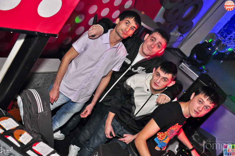 Фотография с R&B проект "Candy Shop" (DJ Range) в Пятерочка