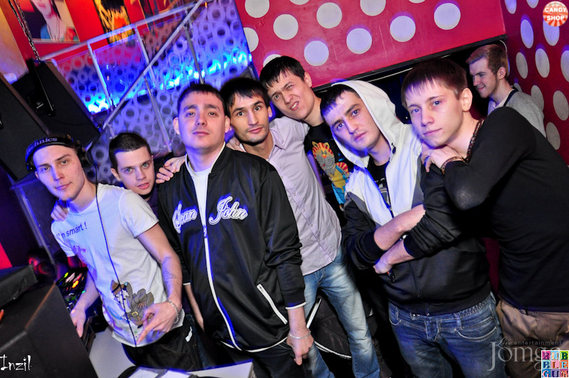 Фотография с R&B проект "Candy Shop" (DJ Range) в Пятерочка