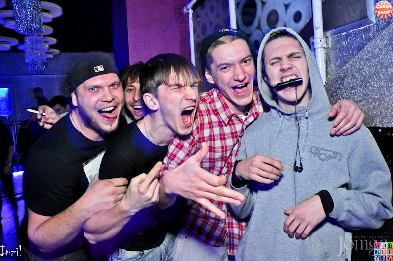 Фотография с R&B проект "Candy Shop" (DJ Range) в Пятерочка