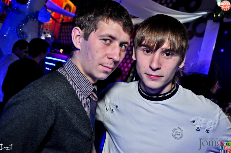 Фотография с R&B проект "Candy Shop" в Пятерочка