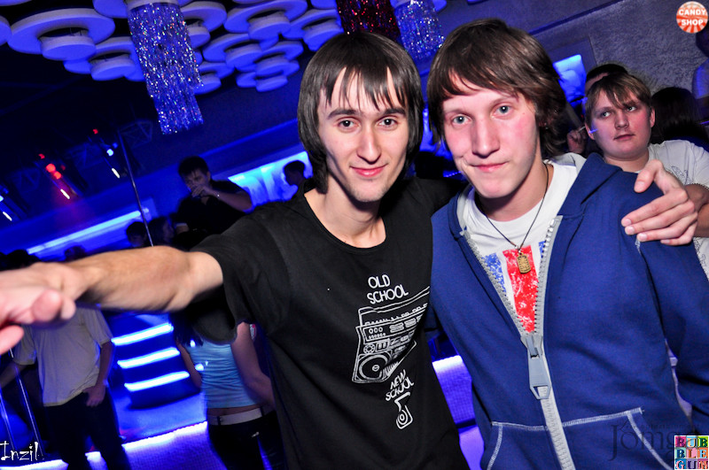 Фотография с R&B проект "Candy Shop" в Пятерочка