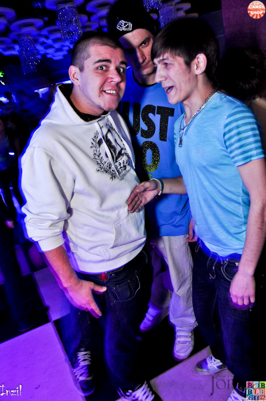 Фотография с R&B проект "Candy Shop" в Пятерочка