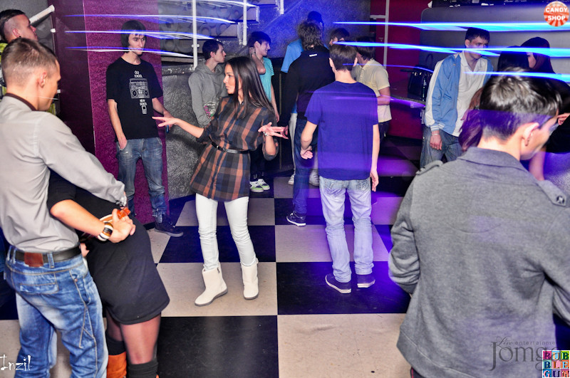 Фотография с R&B проект "Candy Shop" в Пятерочка