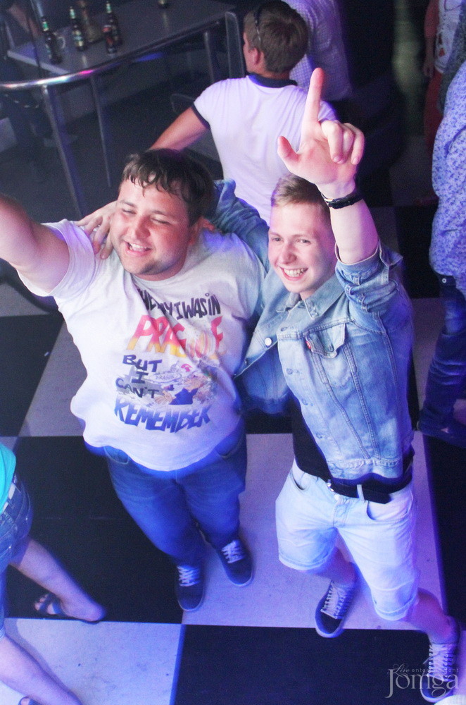 Фотография с ТВОЙ ВЫПУСКНОЙ БУБЛЬ ГУМ! в Пятерочка