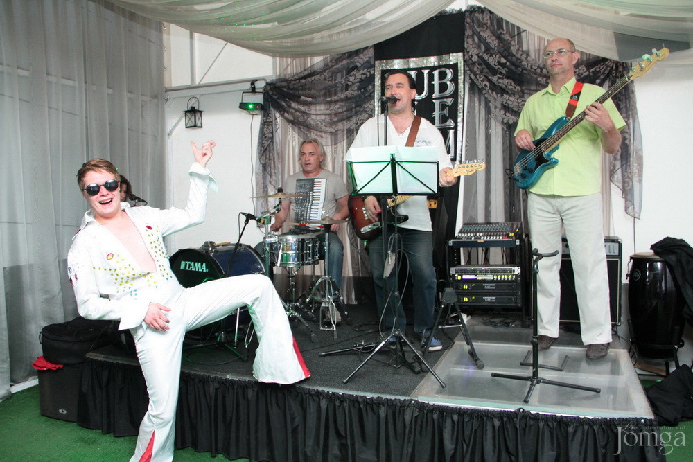 Фотография с ОТКРЫТИЕ КАРАОКЕ-БАРА  «ELVIS»!!! в Пятерочка