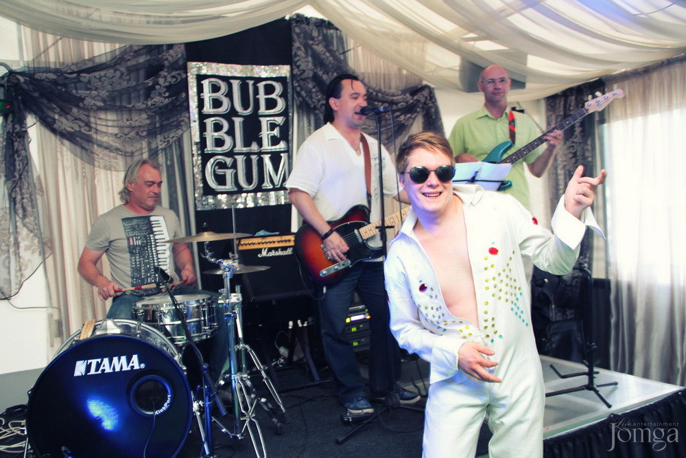 Фотография с ОТКРЫТИЕ КАРАОКЕ-БАРА  «ELVIS»!!! в Пятерочка