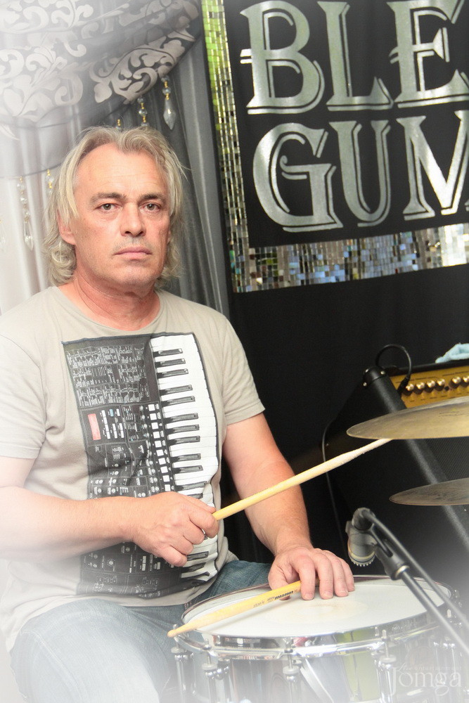 Фотография с ОТКРЫТИЕ КАРАОКЕ-БАРА  «ELVIS»!!! в Пятерочка