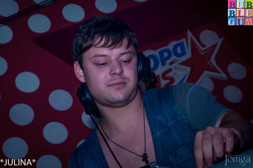 Фотография с "GOLD MUSIC" - Танцевальная Дискотека 80-90-2000-хх! в Пятерочка