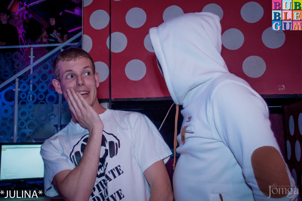 Фотография с ЭРОТИЧЕСКИЙ ПРОЕКТ - 5D в Пятерочка