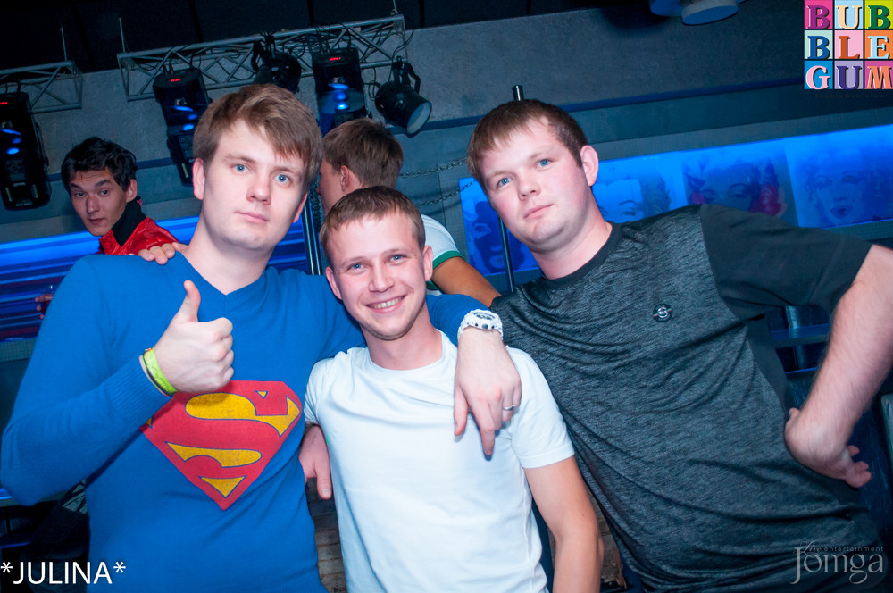 Фотография с  R&B проект - V.I.P. в Пятерочка