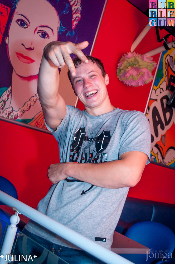 Фотография с  R&B проект - V.I.P. в Пятерочка