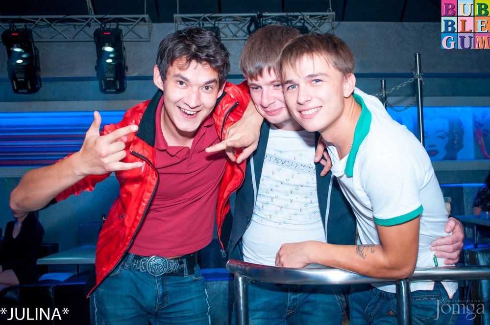 Фотография с  R&B проект - V.I.P. в Пятерочка