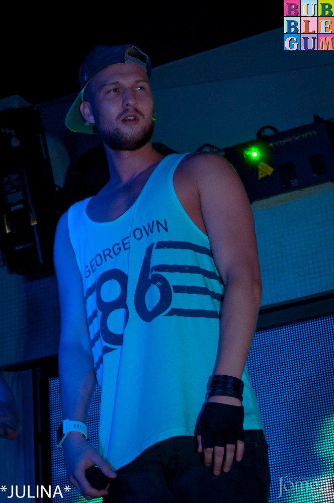 Фотография с R&B Project - V.I.P. в Пятерочка