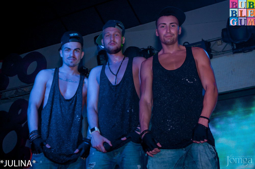 Фотография с R&B Project - V.I.P. в Пятерочка