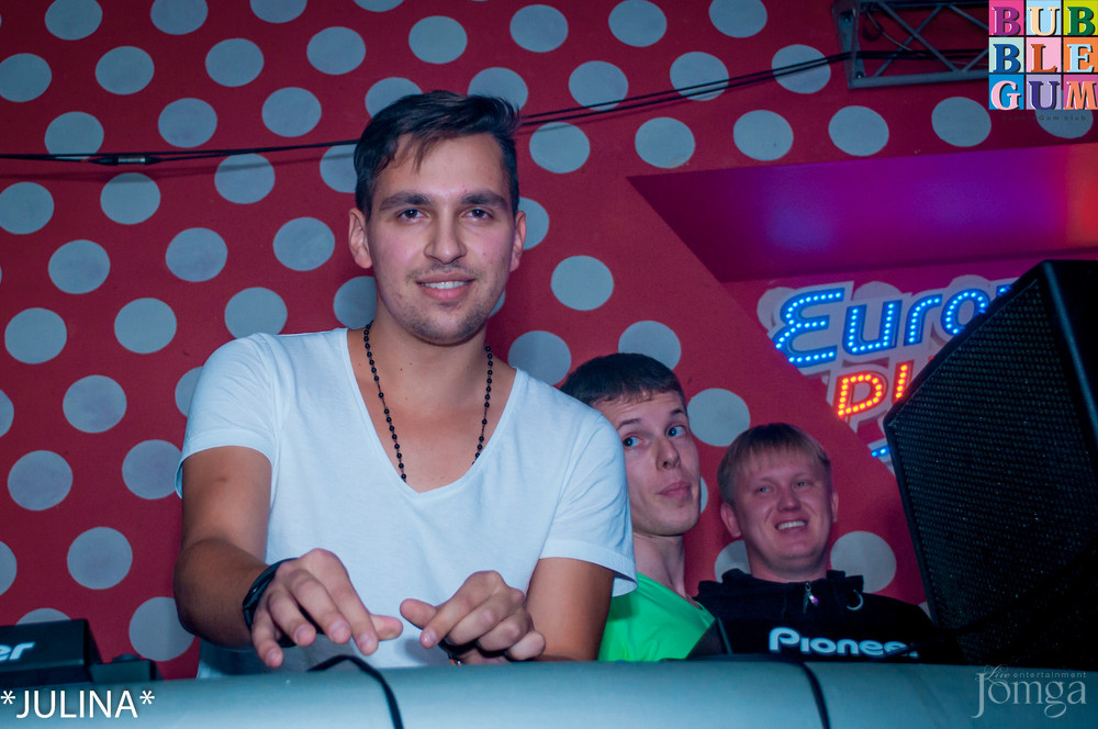 Фотография с ВОЗРОЖДЕНИЕ ЛЕГЕНДЫ "LONDON"  3D - ЭРОТИЧЕСКИЙ СЕАНС В ФОРМАТЕ 3-DJ'S в Пятерочка