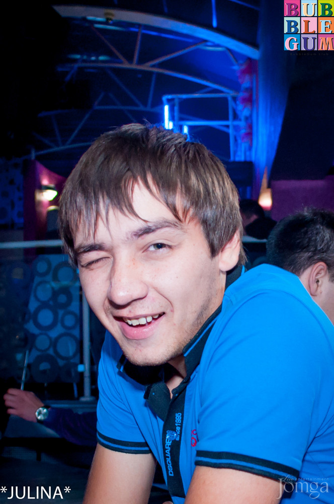 Фотография с 3D - Эротический сеанс в формате 3 DJ'S в Пятерочка