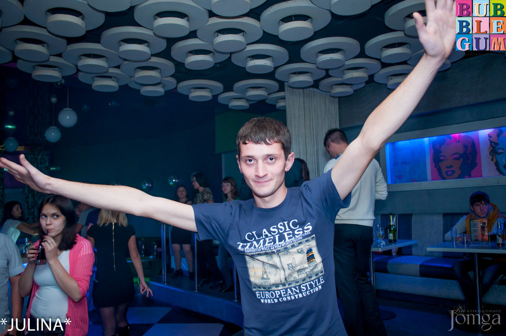 Фотография с 3D - Эротический сеанс в формате 3 DJ'S в Пятерочка