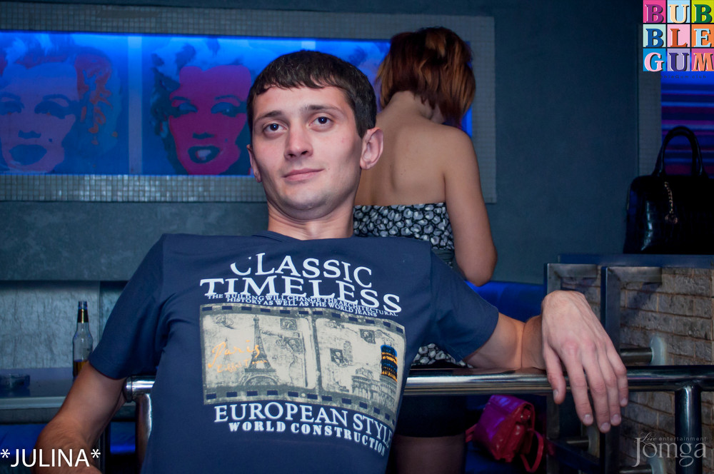 Фотография с 3D - Эротический сеанс в формате 3 DJ'S в Пятерочка