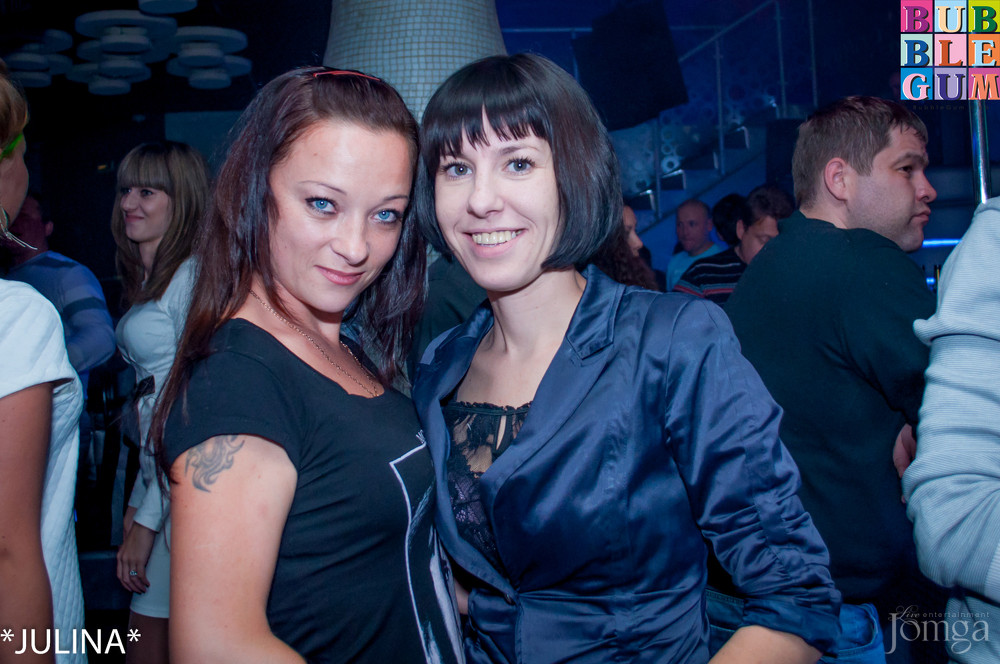 Фотография с 3D - Эротический сеанс в формате 3 DJ'S в Пятерочка