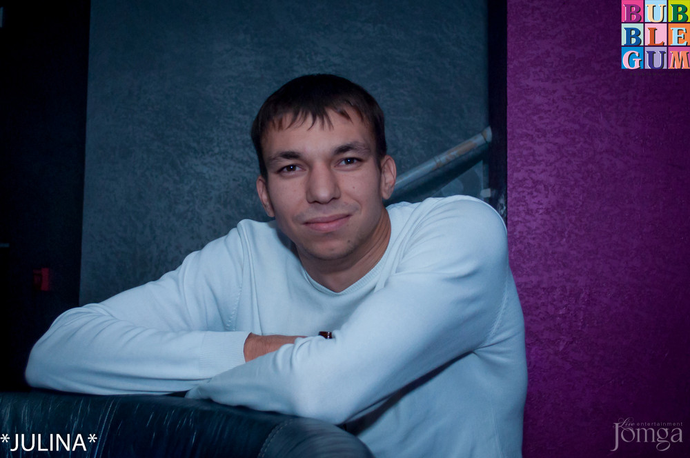 Фотография с 3D - Эротический сеанс в формате 3 DJ'S в Пятерочка