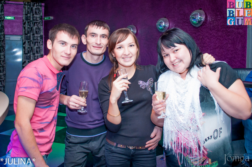 Фотография с 3D - Эротический сеанс в формате 3 DJ'S в Пятерочка