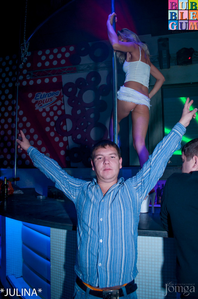 Фотография с 3D - Эротический сеанс в формате 3 DJ'S в Пятерочка