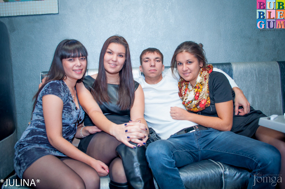 Фотография с 3D - Эротический сеанс в формате 3 DJ'S в Пятерочка