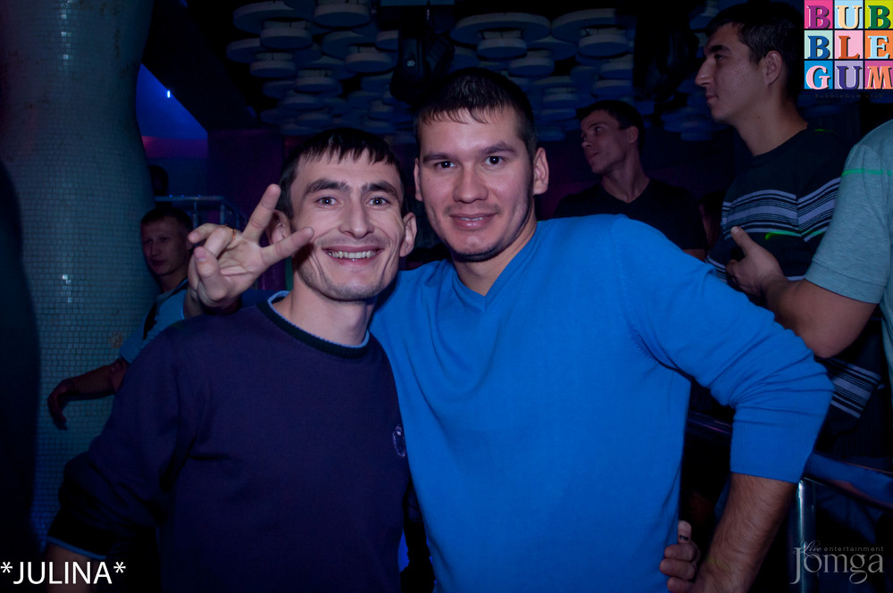 Фотография с 3D - Эротический сеанс в формате 3 DJ'S в Пятерочка