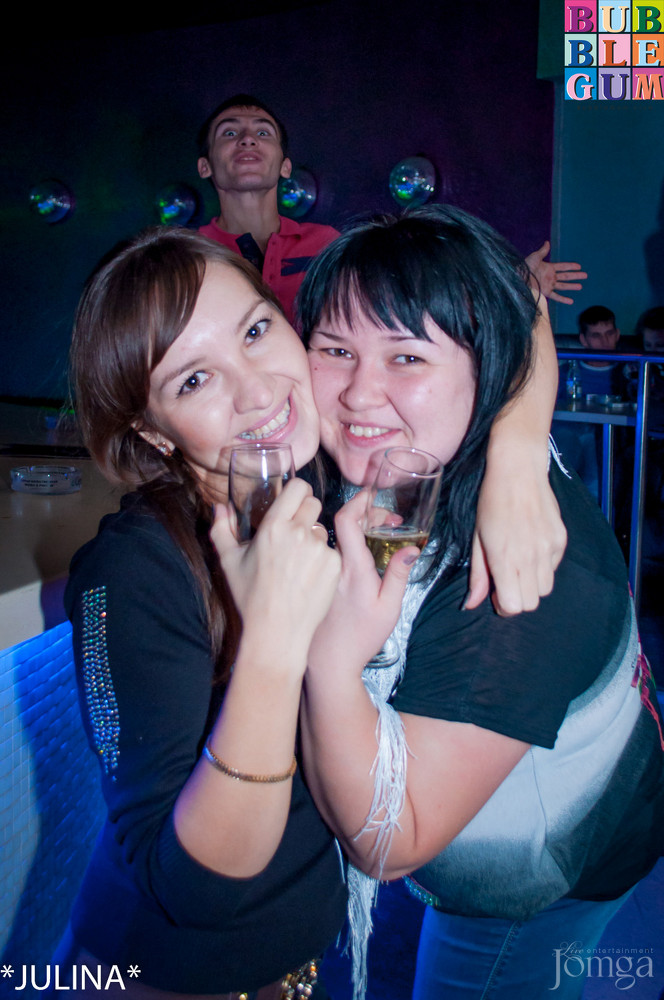 Фотография с 3D - Эротический сеанс в формате 3 DJ'S в Пятерочка