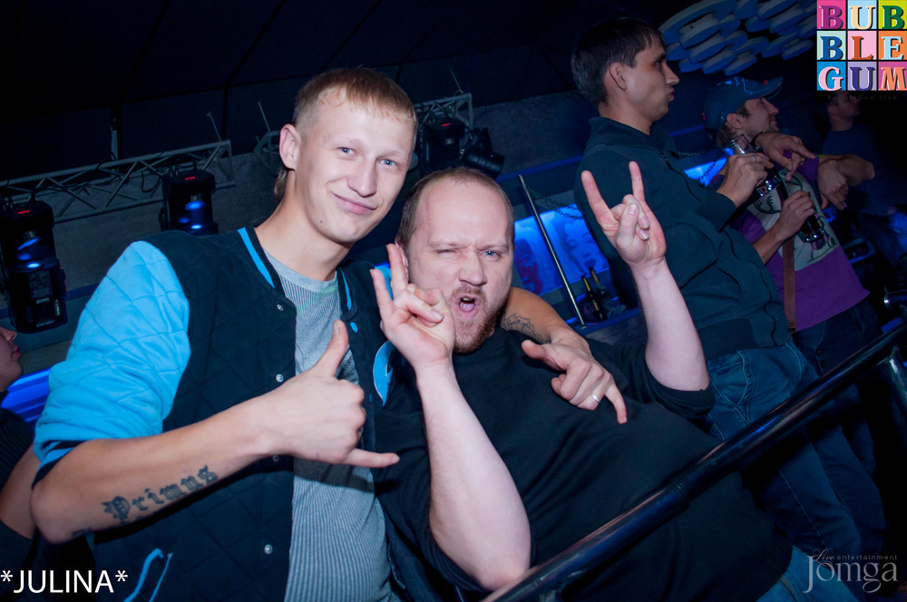 Фотография с 3D - Эротический сеанс в формате 3 DJ'S в Пятерочка