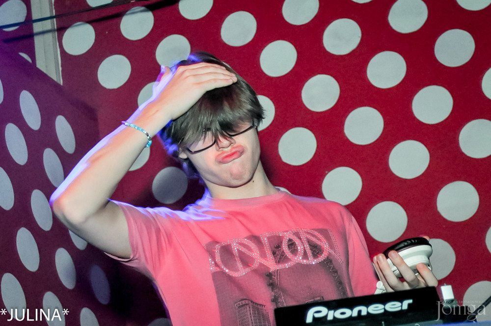 Фотография с Мокрая майка & Пивные бои в Пятерочка