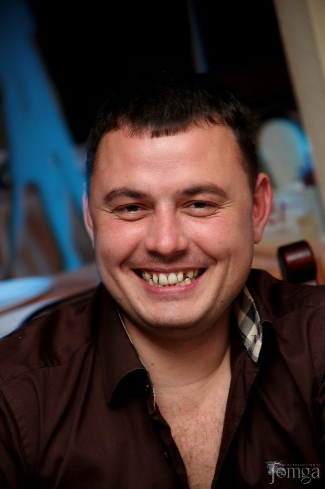 Фотография с День рождения  в Евразия