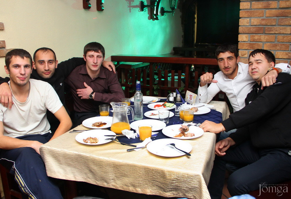 Фотография с День рождения  в Евразия