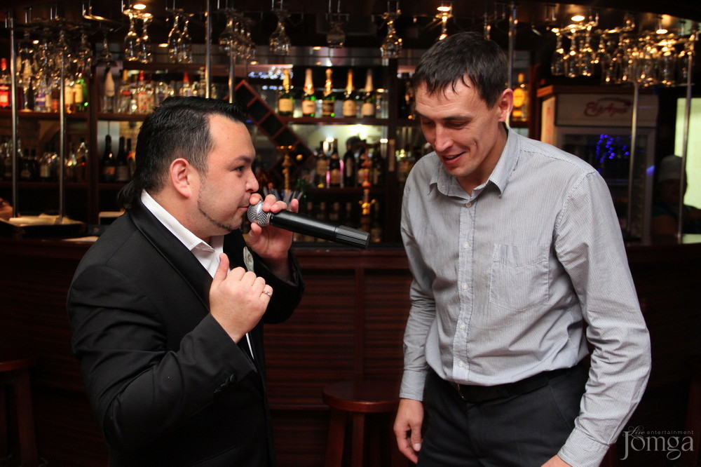 Фотография с День рождения  в Евразия