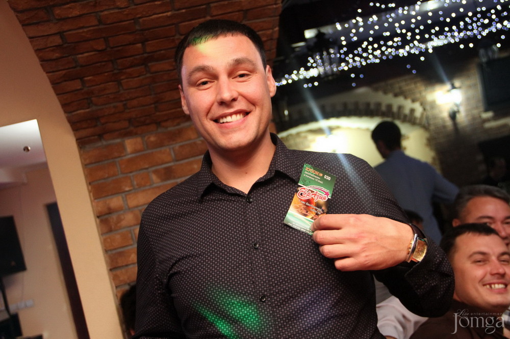 Фотография с День рождения  в Евразия