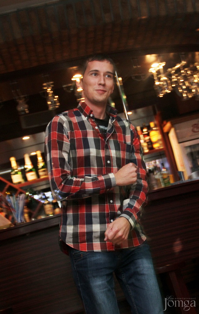 Фотография с День рождения  в Евразия