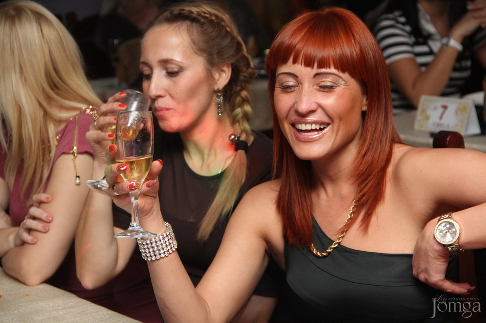 Фотография с День рождения  в Евразия