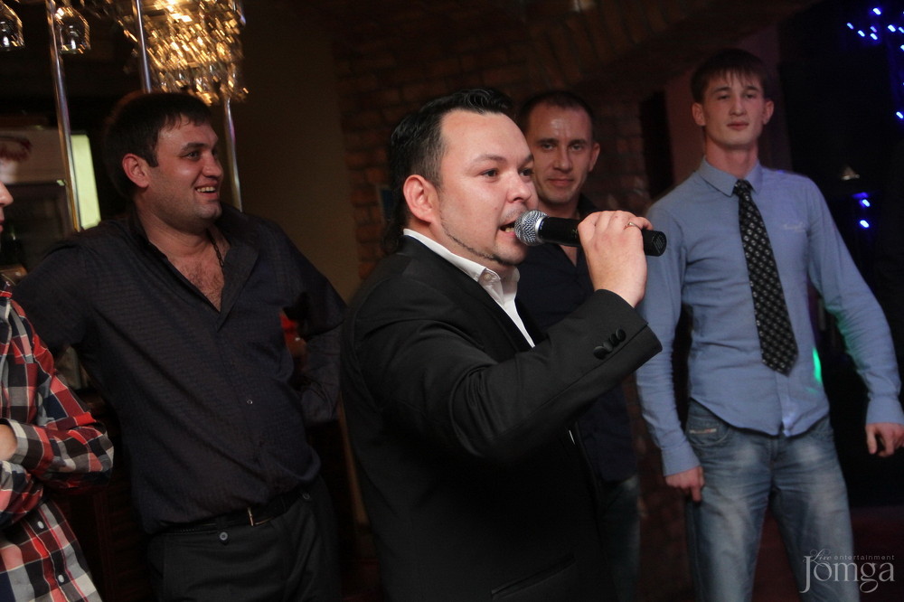 Фотография с День рождения  в Евразия