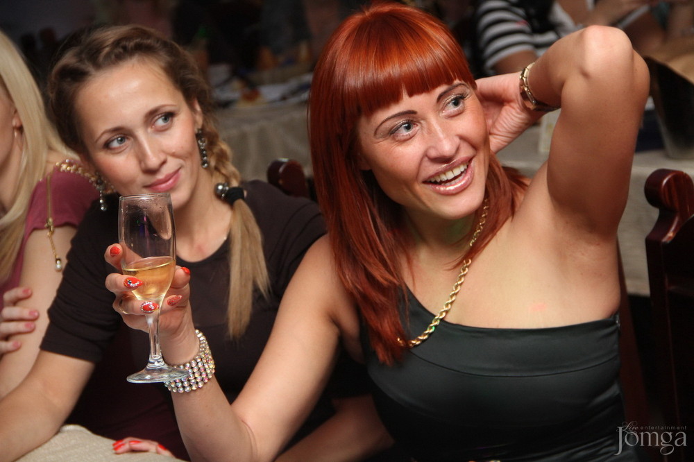 Фотография с День рождения  в Евразия