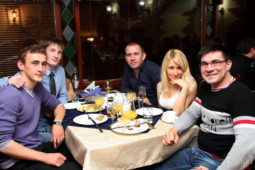 Фотография с День рождения  в Евразия