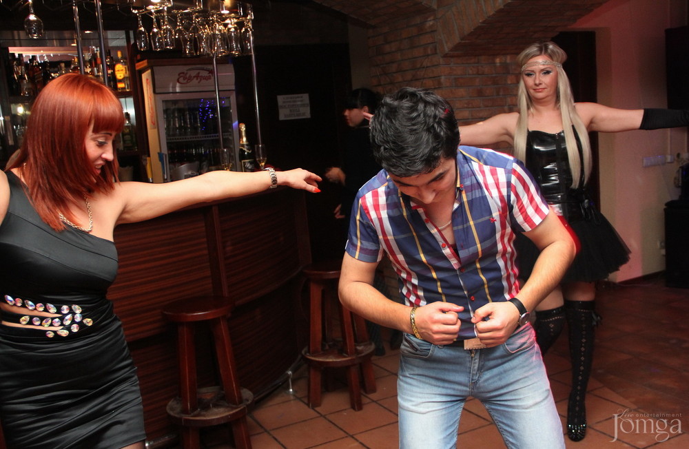 Фотография с День рождения  в Евразия