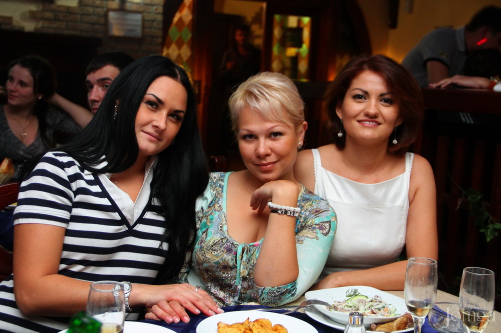 Фотография с День рождения  в Евразия